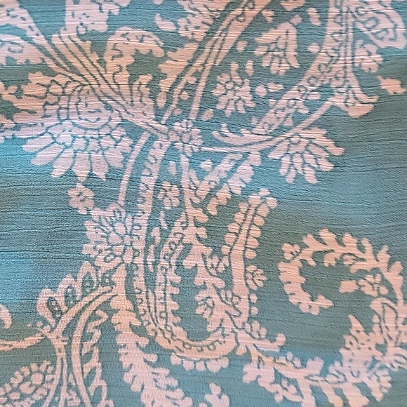 Womens top size L paisley - Picture 2 of 2